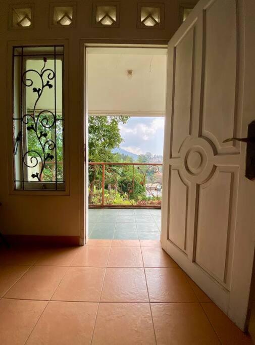 Villa Sevilla 3 Bedrooms Bppk Ciloto Puncak By Damaresa Cianjur Exterior foto